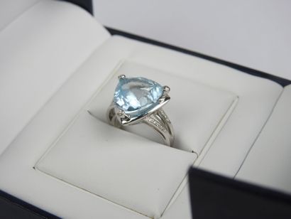 Mauboussin, mes couleurs à toi: 18ct white...