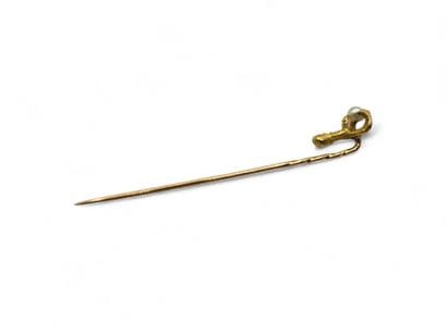 Tie-pin in 750 thousandths yellow gold, the...