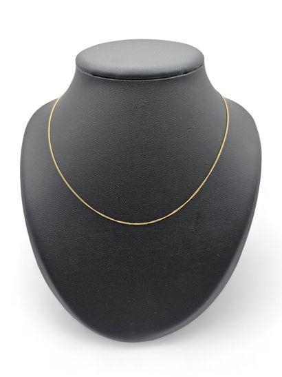 Adjustable 750 thousandths yellow gold chain...