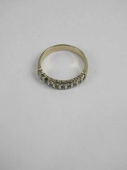 ALLIANCE in 750/1000th white gold and 19...