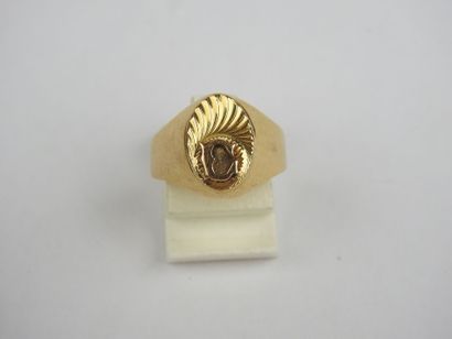 Chevalière in 750 thousandths gold, engraved...
