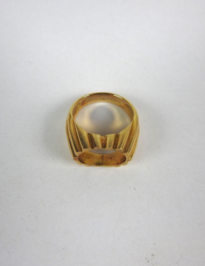 RING SET in 750/10000th yellow gold. Weight...