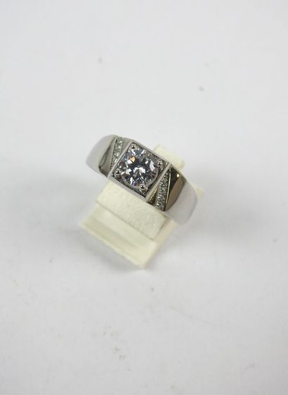 Chrome-plated metal ring with 1.00 ct. moissanite....