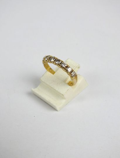RING in yellow gold 750/1000e and line of...