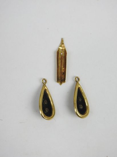 BRIS in yellow gold 750/1000e comprising...