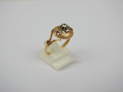 2 cut rings in 750 thousandths gold set with...