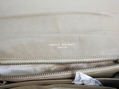 PIERRE BALMAIN - Paris. Small skin shoulder...