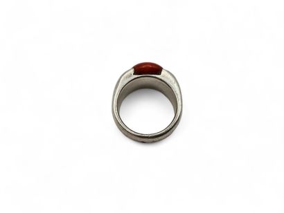Silver ring centered with an orange imitation...