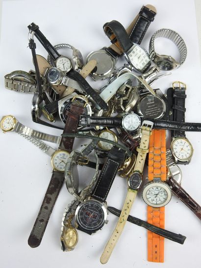 MONTRES & divers :
3 VILLEMIN REGNIER Réveil...