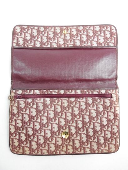 CHRISTIAN DIOR - Paris. Pochette du soir...