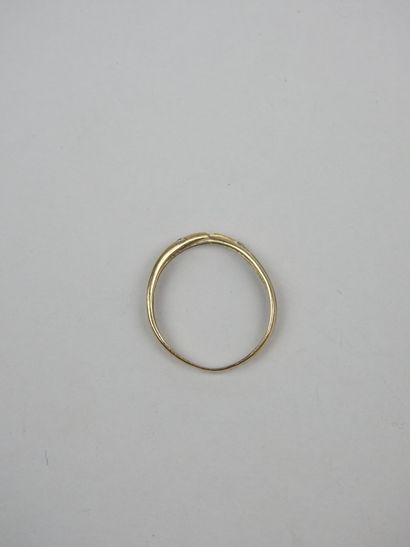 Yellow gold ring 375 thousandths. 0.93g (one...