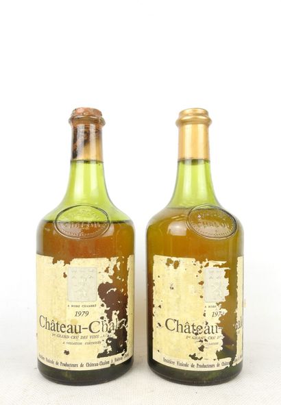 2 bottles Château-Chalon 1979. Low levels,...