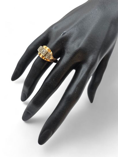Geometric ring in yellow and white gold 750...