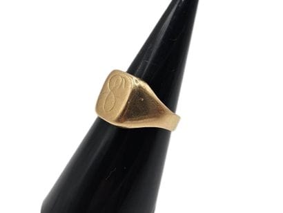 Chevalière in 750 thousandths yellow gold,...