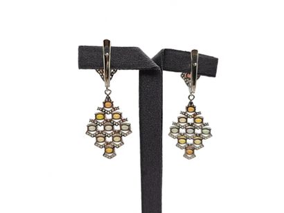 Pair of 925 thousandths silver earrings set...