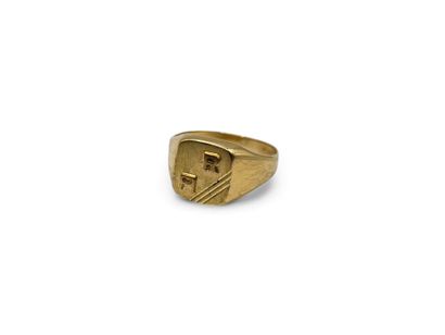 Chevalière in 750 thousandths yellow gold,...