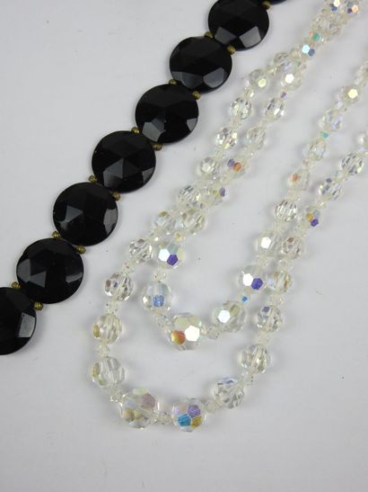 COLLAR of Rhine pearls in two rows. Metal...