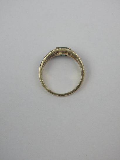 RING in yellow gold 750/1000th set with a...