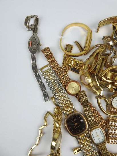 LOT de MONTRES plaqué Or
2 FONTENAY (F282...
