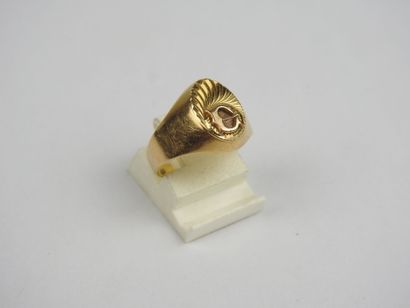 Chevalière in 750 thousandths gold, engraved...