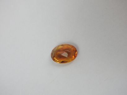 Lot of 2 stones including a 1.3 ct oval amethyst,...