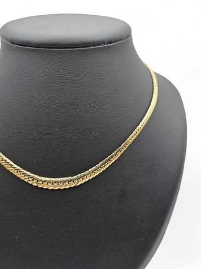 Necklace in 750 thousandths yellow gold with...