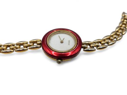 GUCCI.
Lady's wristwatch in gold-plated metal,...