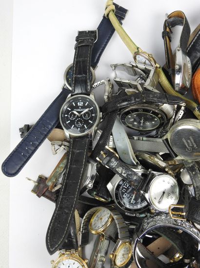 MONTRES & divers :
3 VILLEMIN REGNIER Réveil...