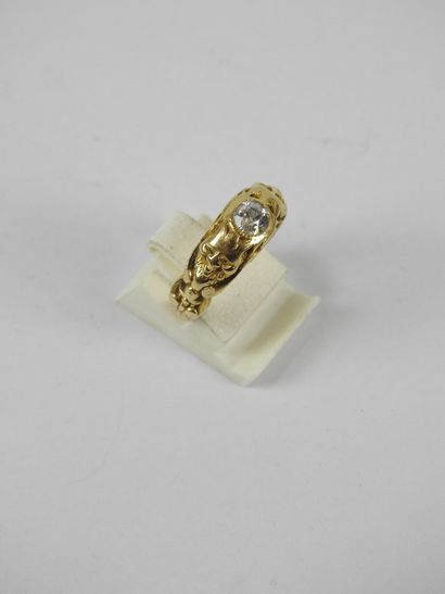RING in yellow gold 750/1000th decorated...