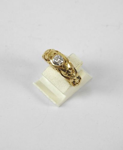 RING in yellow gold 750/1000th decorated...