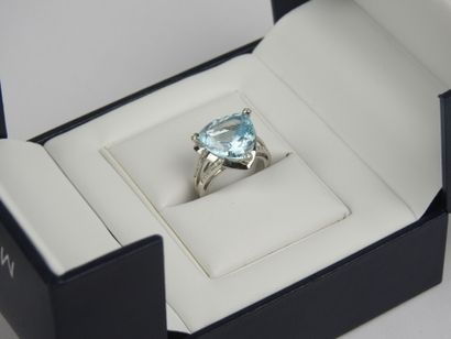 Mauboussin, mes couleurs à toi: 18ct white...
