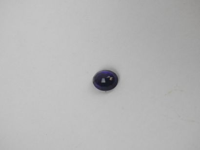 Lot of 2 stones including a 1.3 ct oval amethyst,...