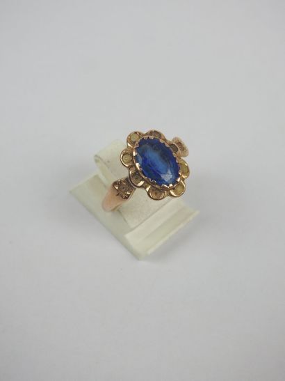 Marguerite ring in yellow gold 750/1000 set...