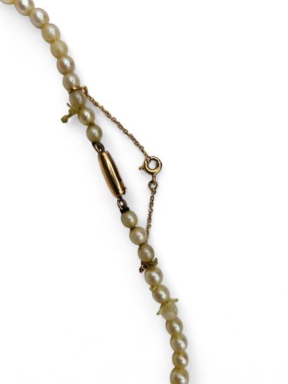 Necklace of tumbling cultured pearls, clasp...