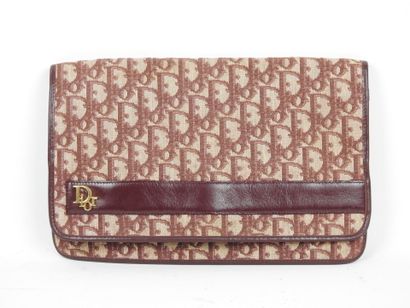 CHRISTIAN DIOR - Paris. Pochette du soir...