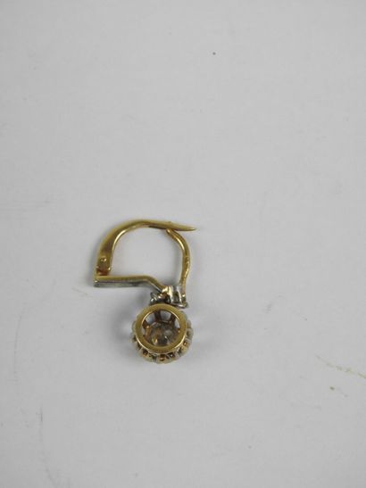 0.20 ct DIAMOND on a 750/1000 yellow gold...