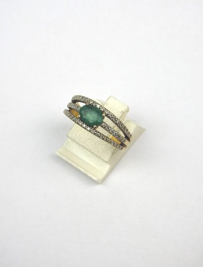 RING in yellow gold 750/1000th set with a...