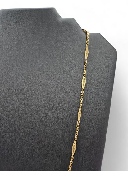 Yellow gold 750 thousandths chain with filigree...