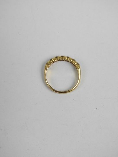 RING in yellow gold 750/1000e and line of...