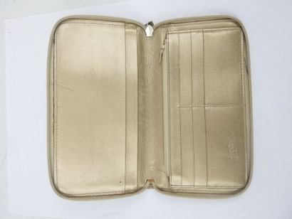 Jean Paul GAULTIER: Shoulder bag 30 x 25...