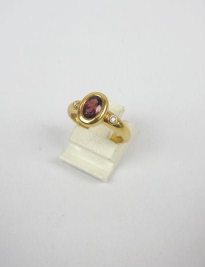 RING in yellow gold 750/1000th set with one...