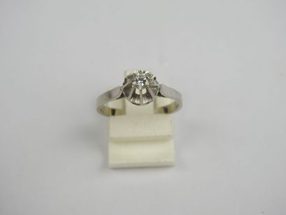 Ring in white gold 750 thousandths and diamond...