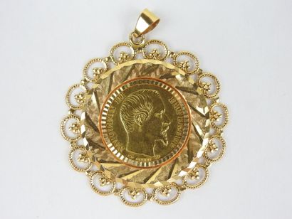Pendant adorned with a 20 franc gold coin,...