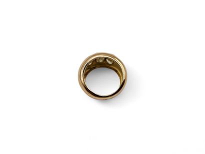 Yellow gold 750 thousandths ring set with...