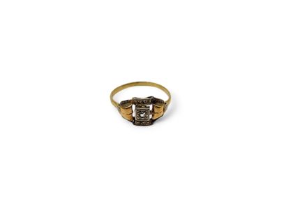 Geometric yellow and white gold 750 thousandths...