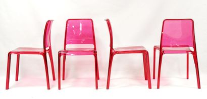 Modern work
Suite of 4 stacking chairs in...
