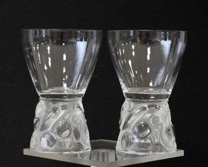 R. LALIQUE
Pair of crystal glasses 