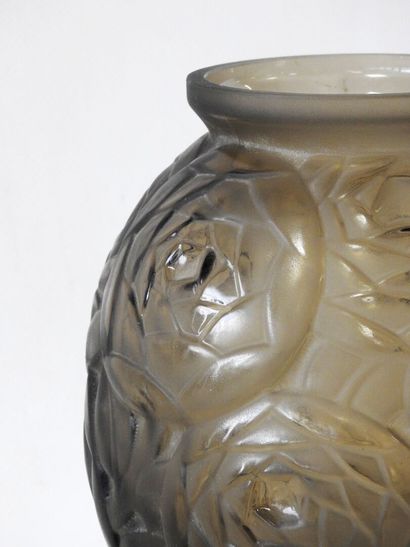 Pierre D'AVESN (1901-1990)
Ovoid vase in...
