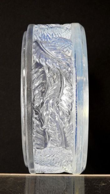 SAUMONT
Candy jar in pressed molded opalescent...