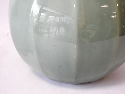 Paul MILLET (1870-1950) in Sèvres
Large celadon-glazed...